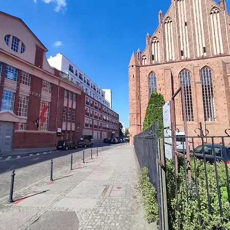 River House - Z Ogrodkiem *