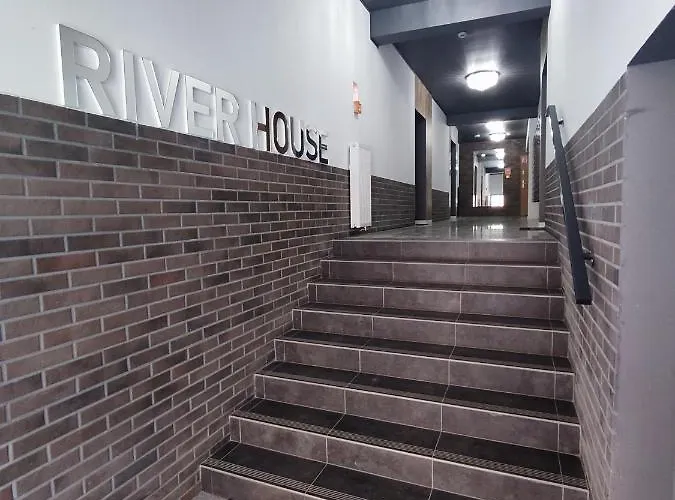 River House - Z Ogrodkiem Апартаменти *